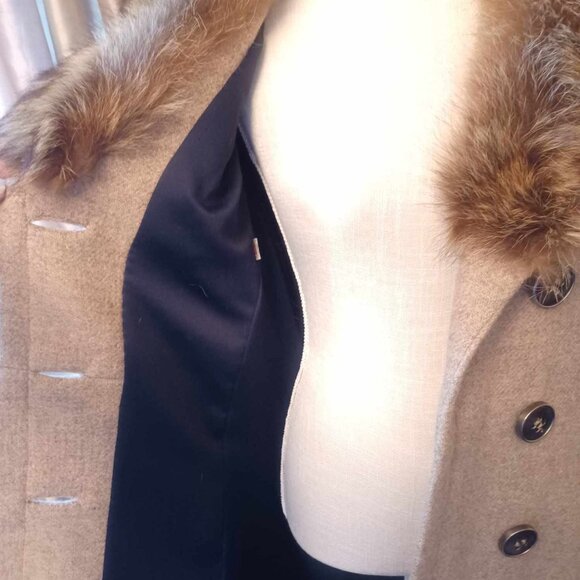 Rare Find! 1970s Vintage Pauline Trigere A Line Wool Coat Coyote Collar - Picture 13 of 16